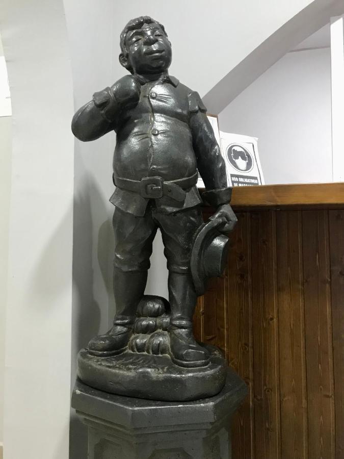 זאפרה Hotel Cervantes מראה חיצוני תמונה