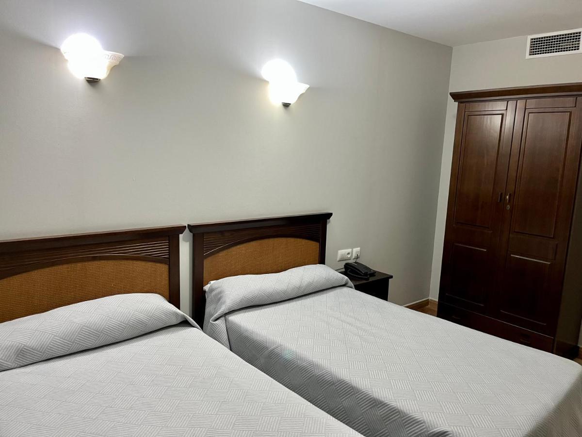 זאפרה Hotel Cervantes מראה חיצוני תמונה
