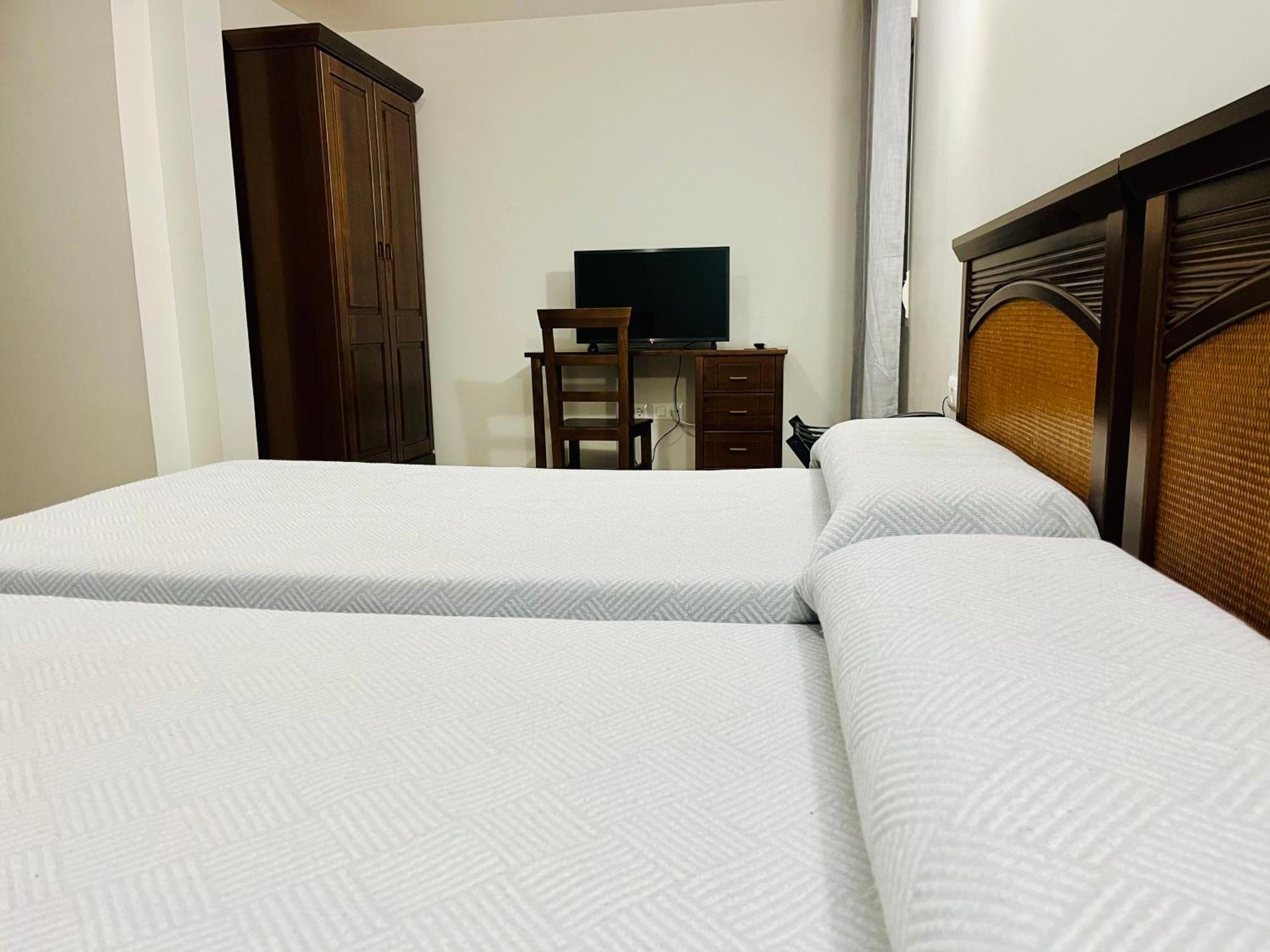 זאפרה Hotel Cervantes מראה חיצוני תמונה